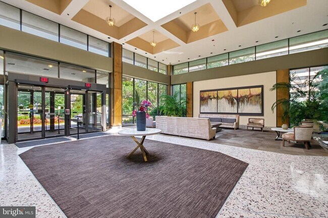 Building Photo - 3709 S George Mason Dr Unit 1115E