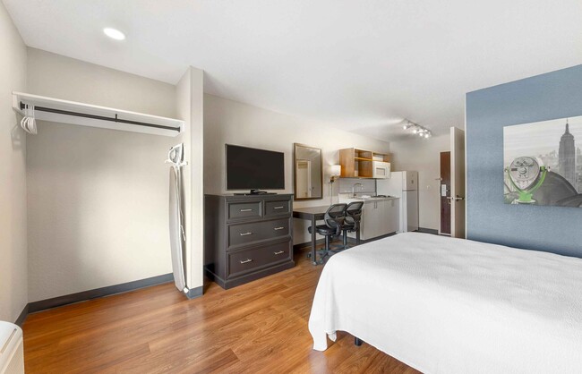 Photo - Furnished Studio-Ft. Lauderdale - Cruise P... Apartment
