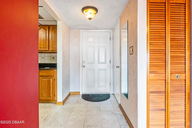 Photo - 100 Silver Beach Ave Unidad 816