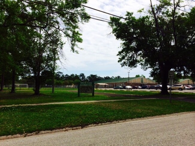 Photo - 430 Gano Ave