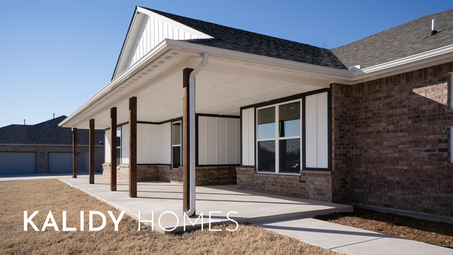 Photo - 305 Kirks Holw