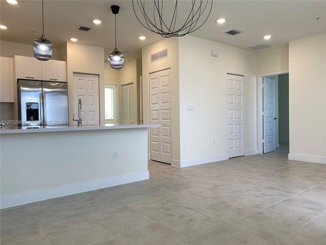 Photo - 6455 NW 103rd Pl