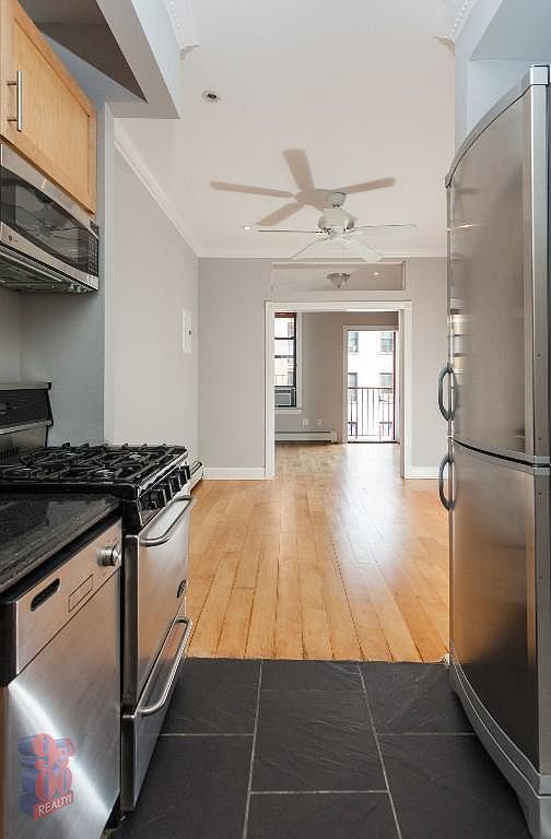 42 Avenue B