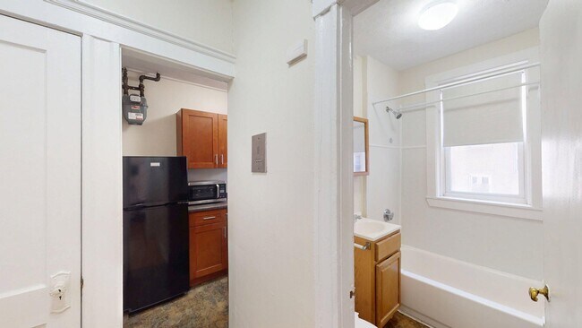 Photo - Nicely renovated studio in the heart of Fenway!