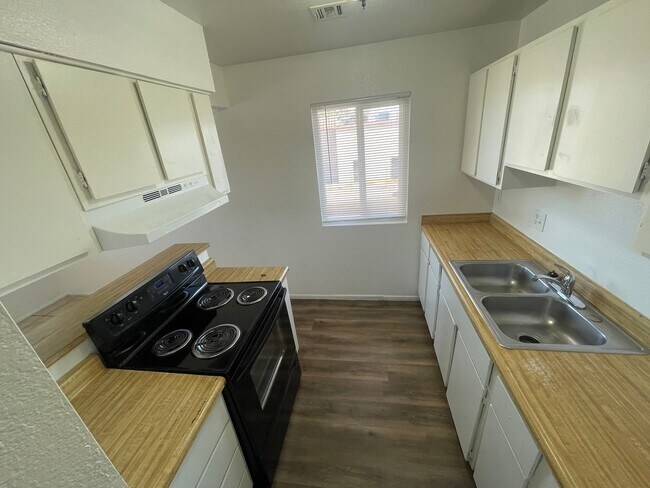 Photo - 2036 Crawford St Unidad 1