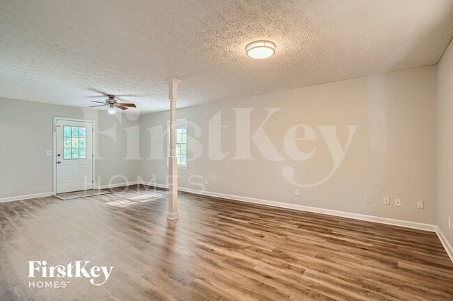 Photo - 6215 Little Ridge Rd