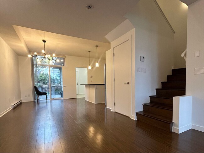 Photo - 4913 Dawson St