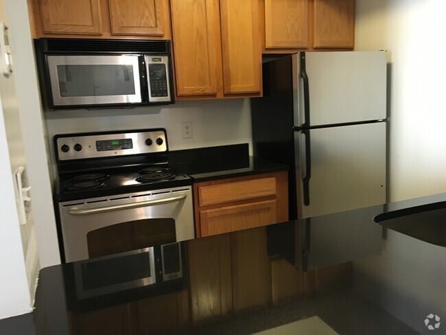 Building Photo - 14803 Rydell Road Unit 103 Rental