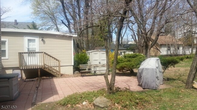 Photo - 147 Phelps Ave