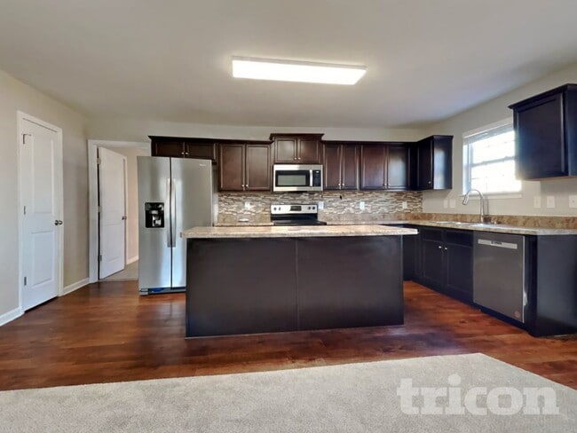 Photo - 42 Folkstone Ct