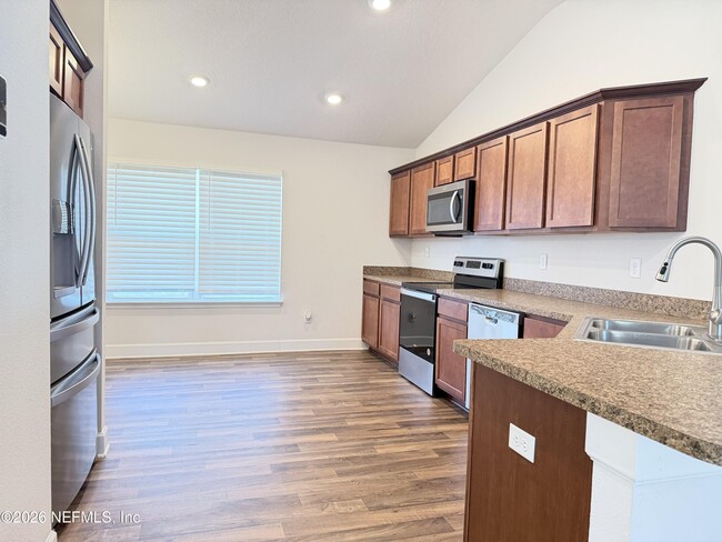 Photo - 7285 Gateway Ct