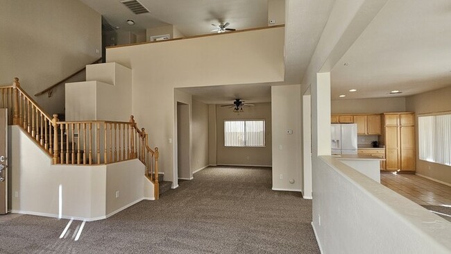 Building Photo - Spectacular 3-bedroom, 2.5 bathroom home F...