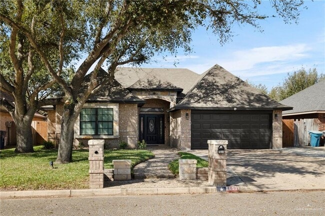 Building Photo - 19 N 21st St