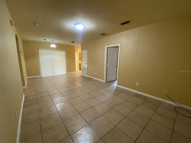 Photo - 33 W 13th St
