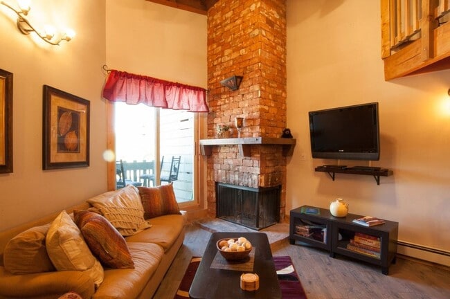 Photo - Long Term Rental- Treehouse Condos 302C