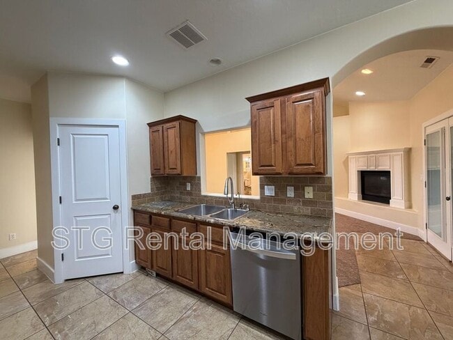 135 Orchard Ln