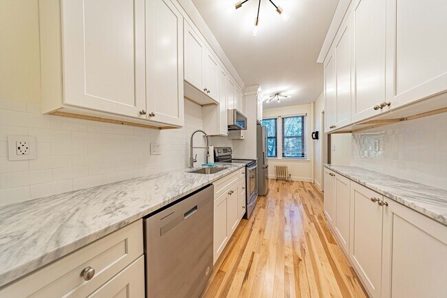 Building Photo - 145 Englewood Ave Unit 27 Rental
