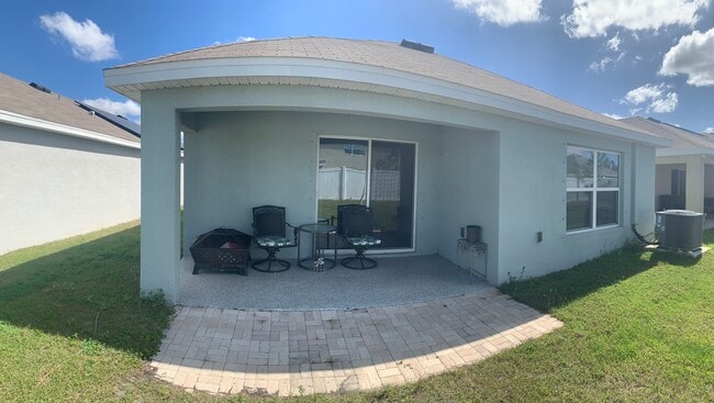 Photo - 450 Sunlit Coral St
