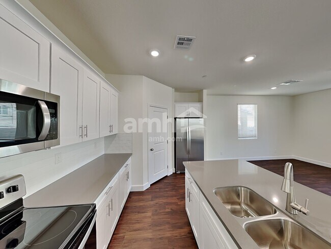 Photo - 288 Dahlia Rachel Pl