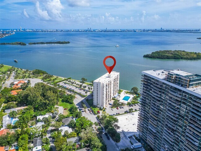 Photo - 880 NE 69th St Unidad 10R