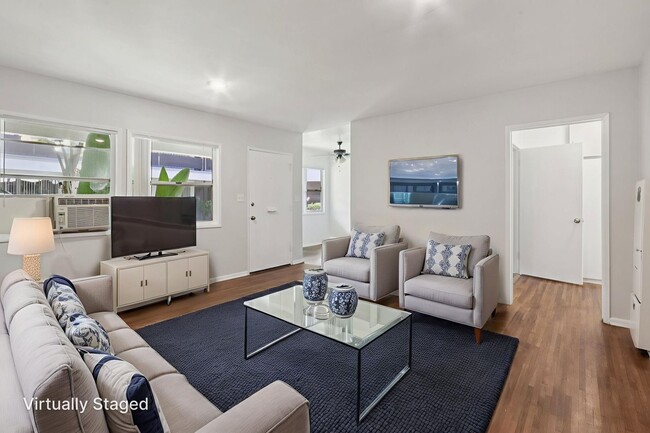 Photo - 652 Veteran Ave