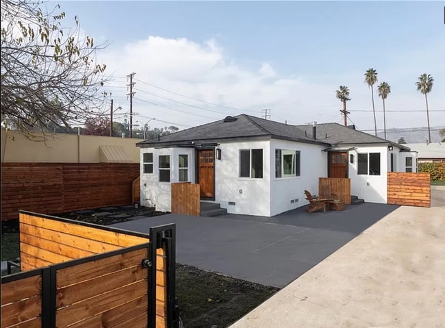 Building Photo - 1593 Yosemite Dr Rental