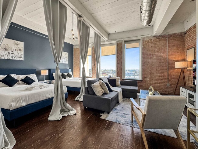 Photo - 555 Evergreen St Unit SI ID1075582P