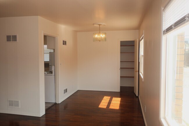 711 Highland Dr Unit 711