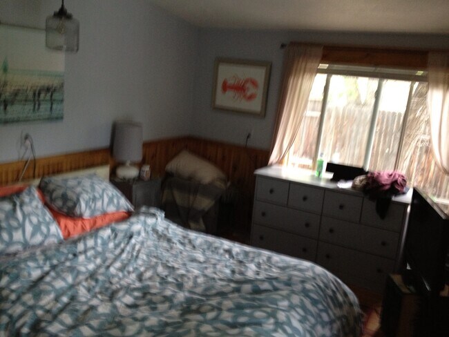 Photo - 1035 Mapleton Ave