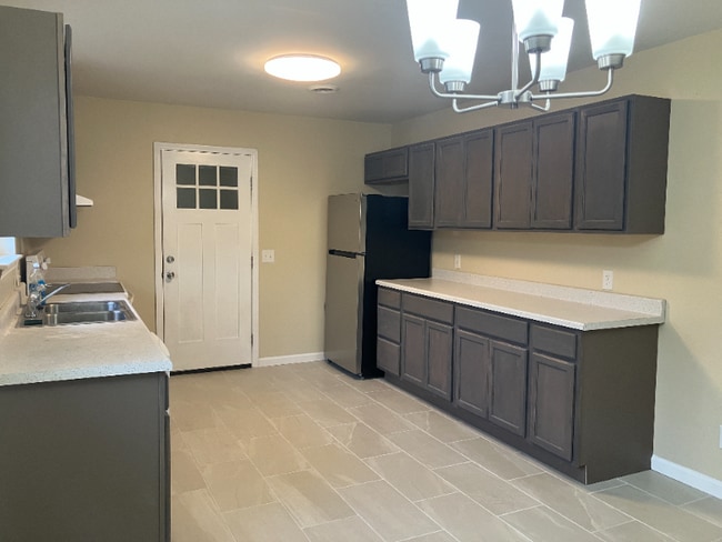 Photo - 209 Antoinette Dr