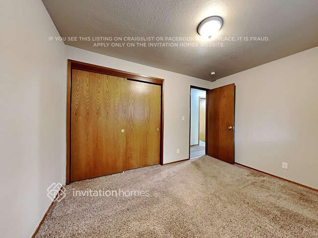 Photo - 19401 78th St E