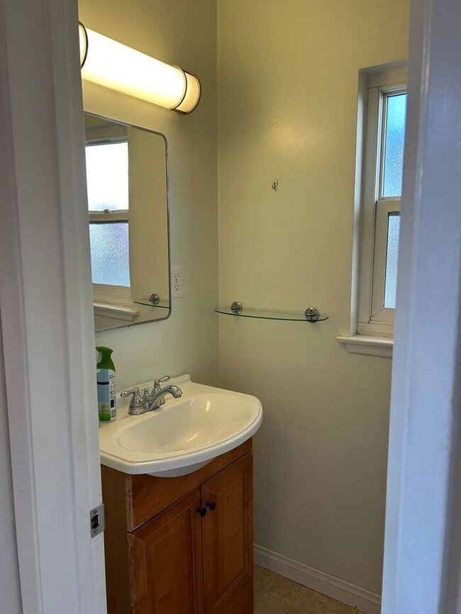 Photo - GREAT 3BD HOUSE WITH INCREDIBLE OUTDOOR SP...