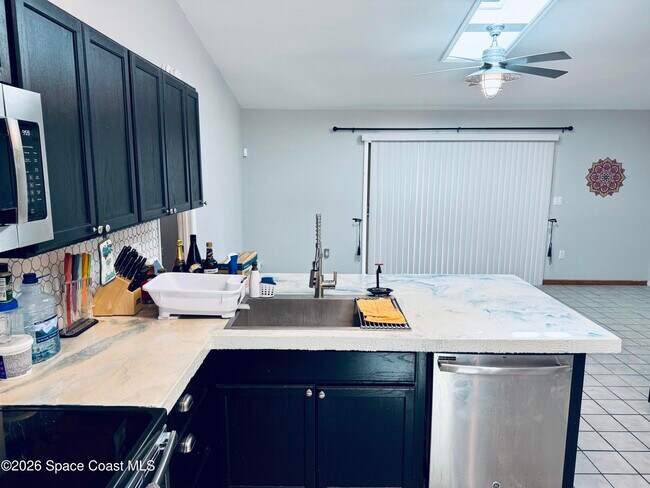 Photo - 219 Wilton Ave SW