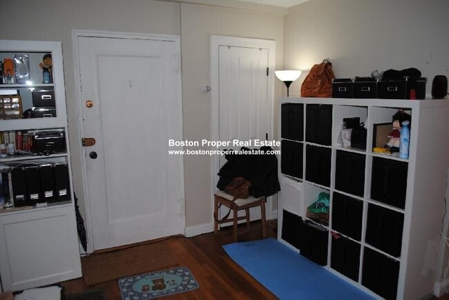 Photo - 69 Strathmore Rd Unit 2