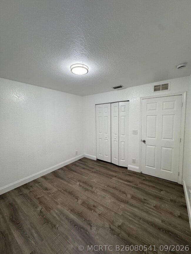 1193 Colonial Palms Way