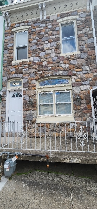 Photo - 1030A Elm St House
