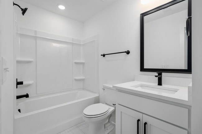 Photo - 725 Hornbuckle Rd