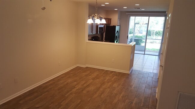 11441 Summerview Cir