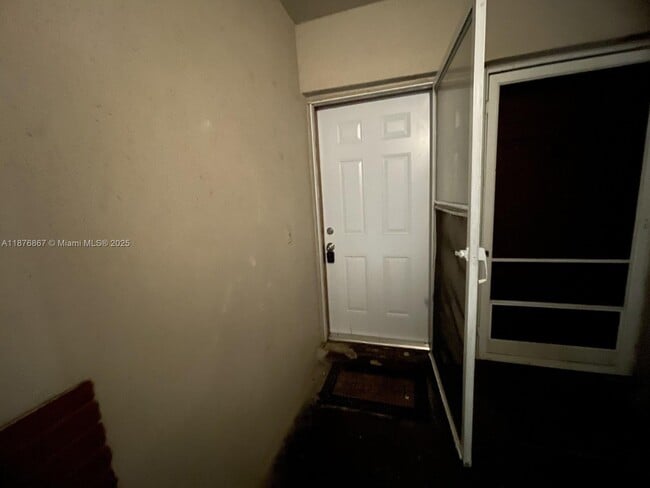 Photo - 20490 NW 7th Ave Unit 5