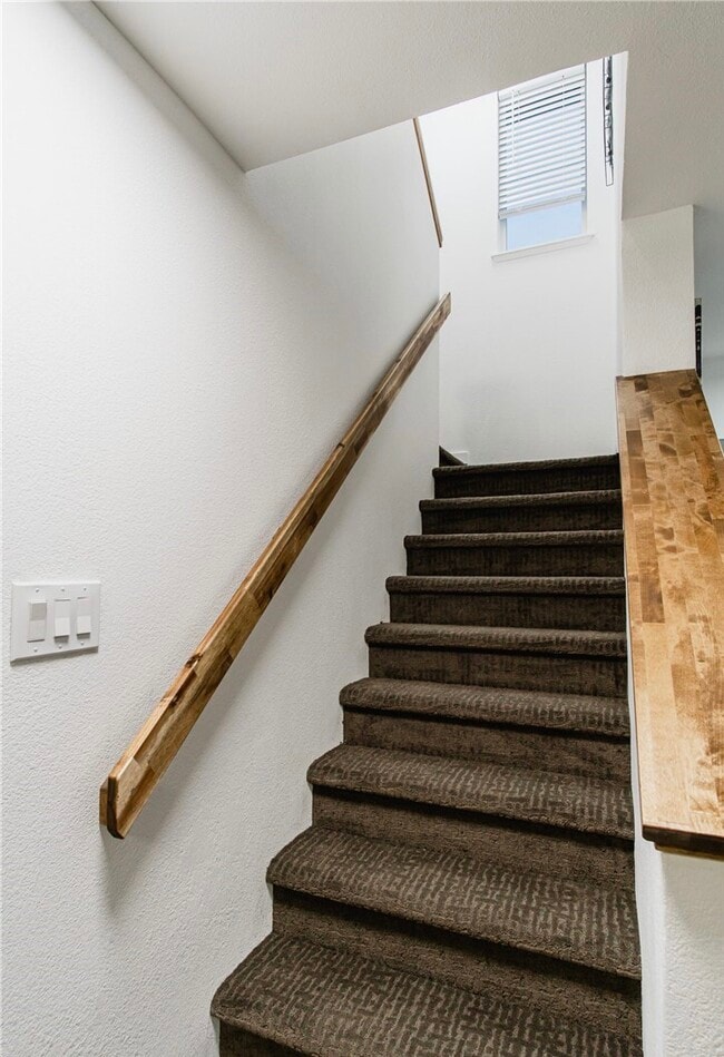 Photo - 9250 15th Ave SW