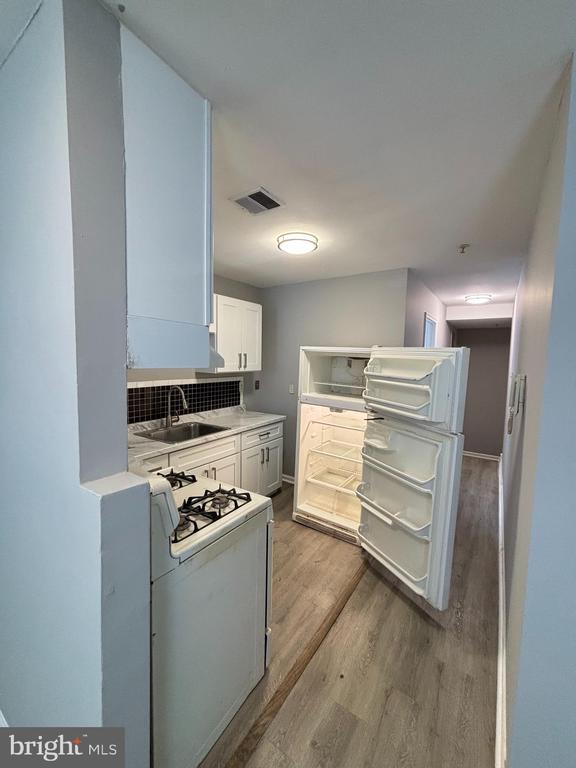 Photo - 1704 W Diamond St Unit 2