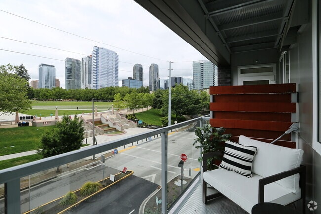1BR, 1BA - 792 SF - The Margot