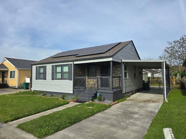 Building Photo - 912 Monticello Ave