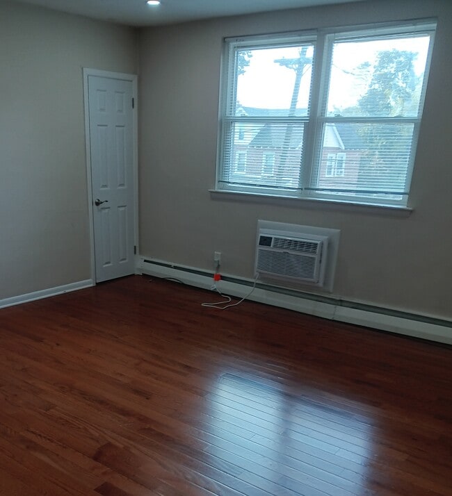 Photo - 153 BURMONT Rd Unit B