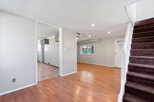 Photo - 3021 Old Sellars Rd