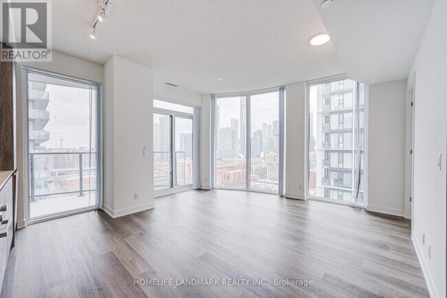 Photo - 180 Front St E Unit 1910