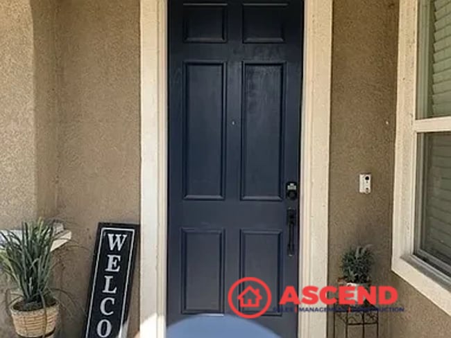 Photo - 2-Story Home In Southwest!