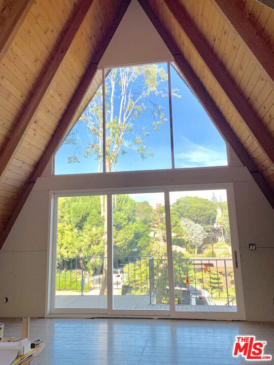 Photo - 3237 Kelton Ave