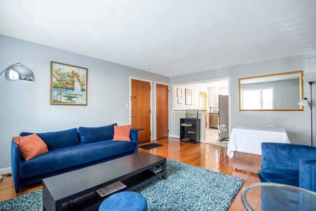 Photo - 747 N Main St Unit 747 B3