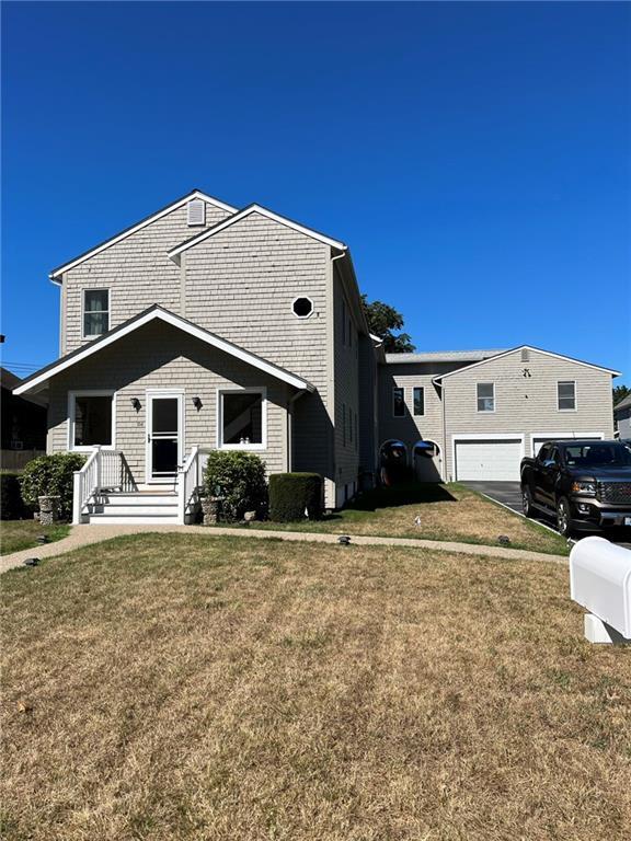 Building Photo - 104 Howland Ave Unit 2 Rental